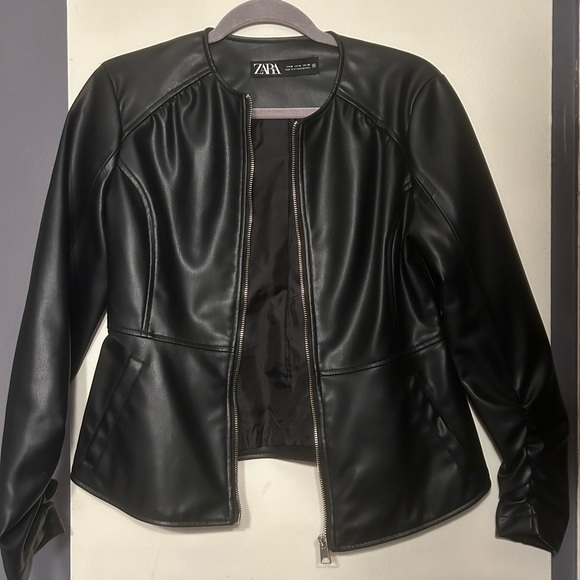 Zara leather jacket - Picture 6 of 11